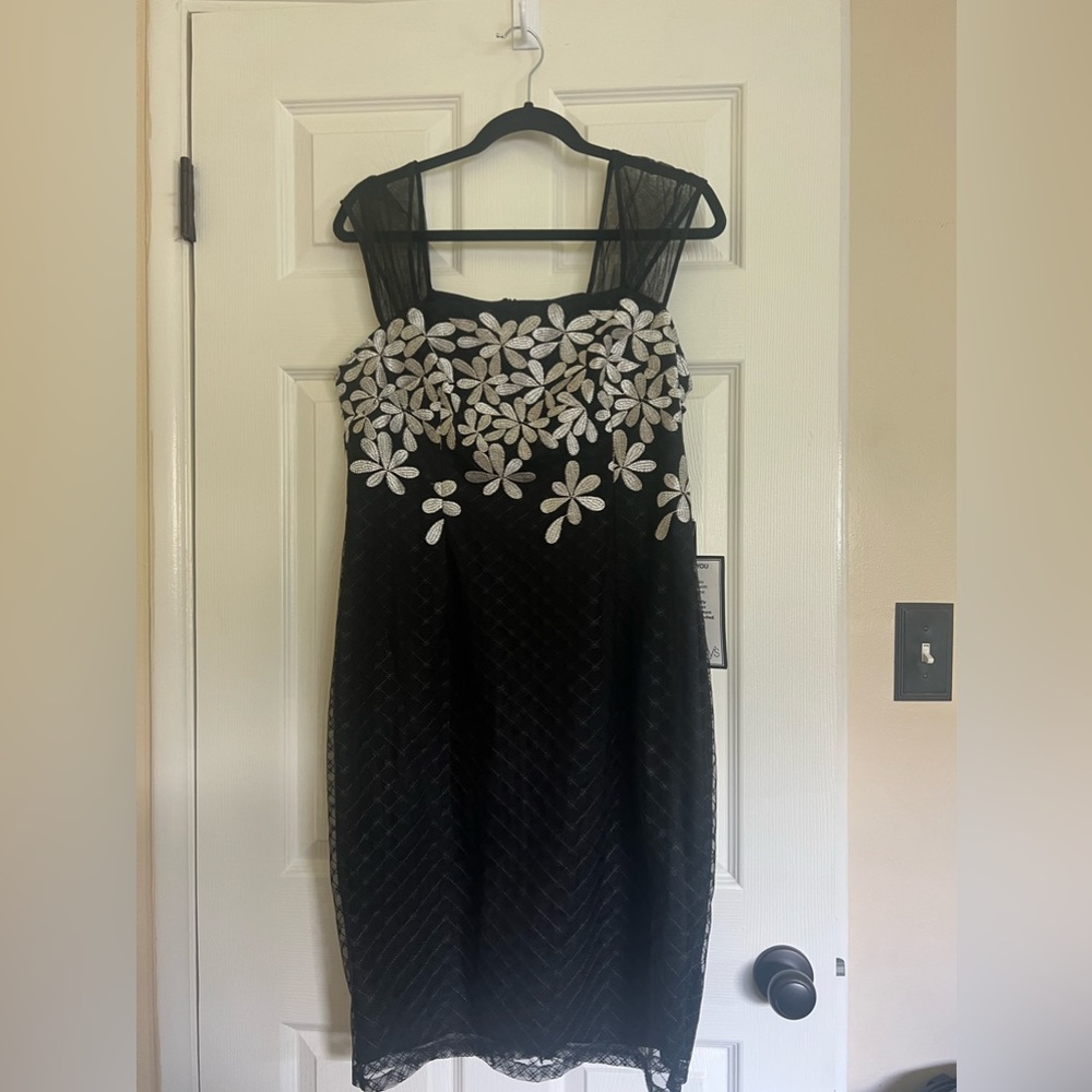 *new* Adrianna Papell cocktail dress